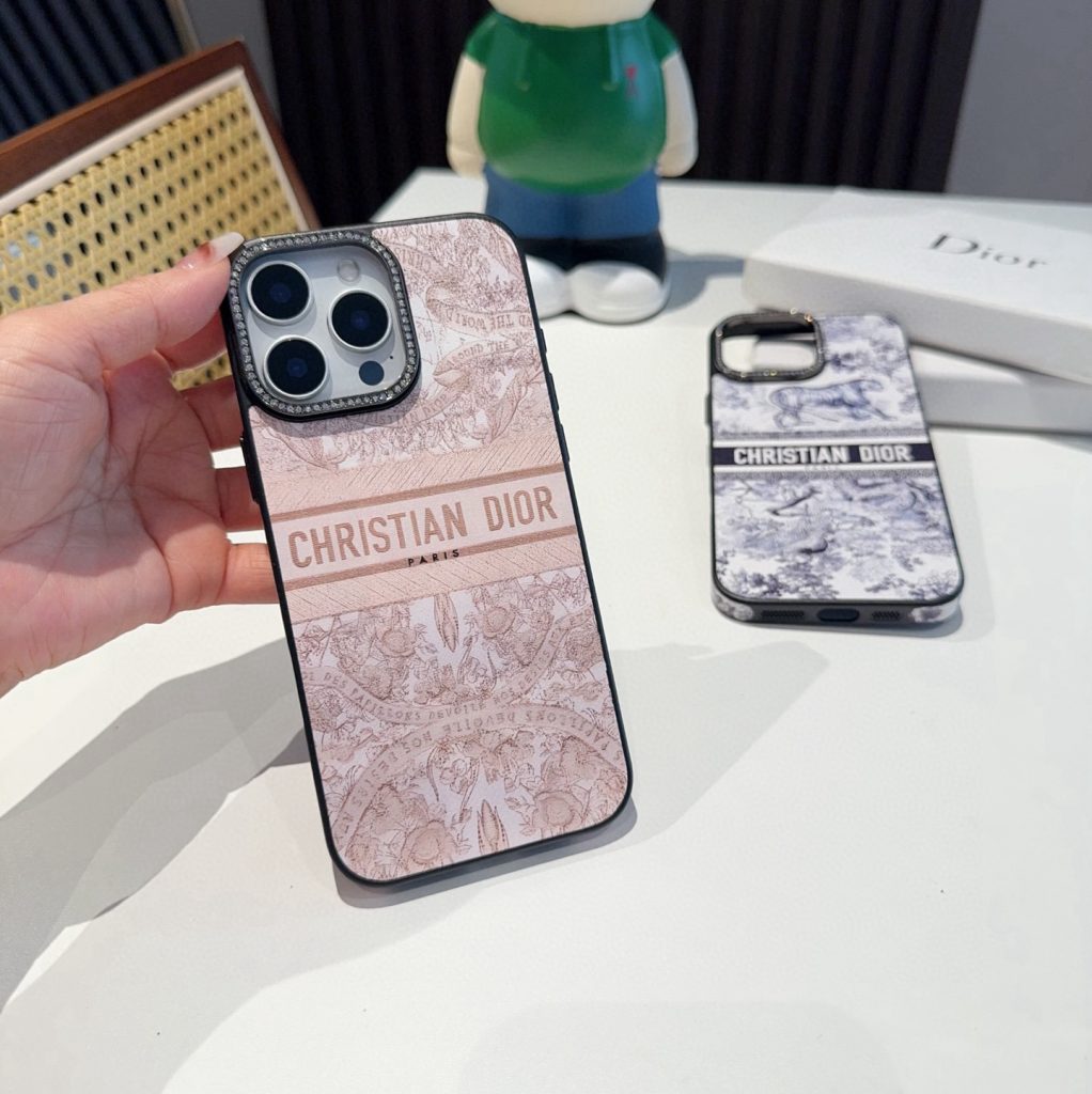 iPhoneケースクリスチャンディオール スマホケース 2色入 🎁 - 画像 2