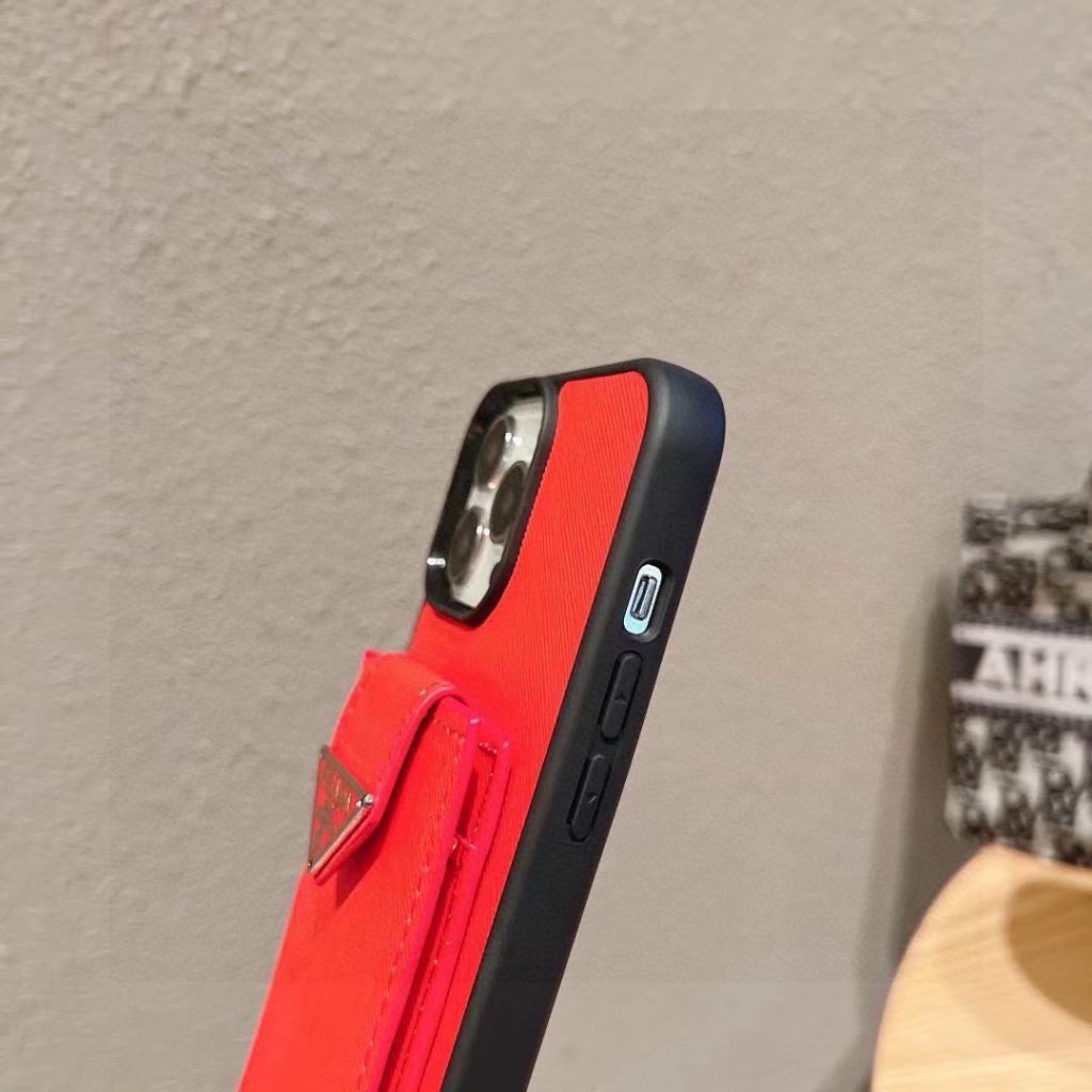 iPhoneケースプラダ プラダ風 スマホケース 2色入 ポケット付き ショルダーストラップ付き 🎁 - 画像 6