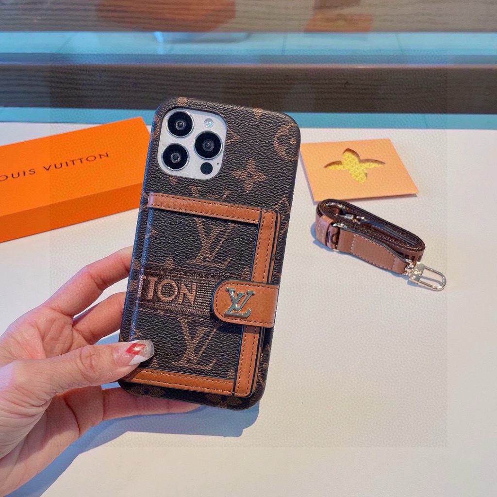 iPhoneケース【LOUIS VUITTON】スマホケース ポーチタイプ カード収納付き 肩掛けストラップ付き 🎁 - 画像 6