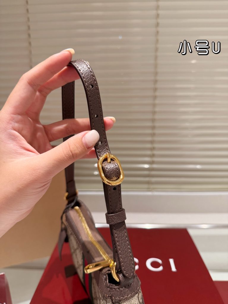 GUCCI 小号U型包 ブラウン 1色入 🛍️ - 画像 2