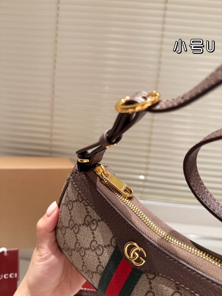 GUCCI 小号U型包 ブラウン 1色入 🛍️ - 画像 4