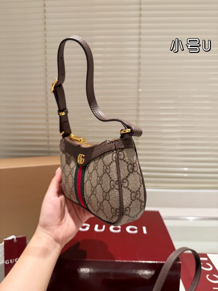 GUCCI 小号U型包 ブラウン 1色入 🛍️ - 画像 5