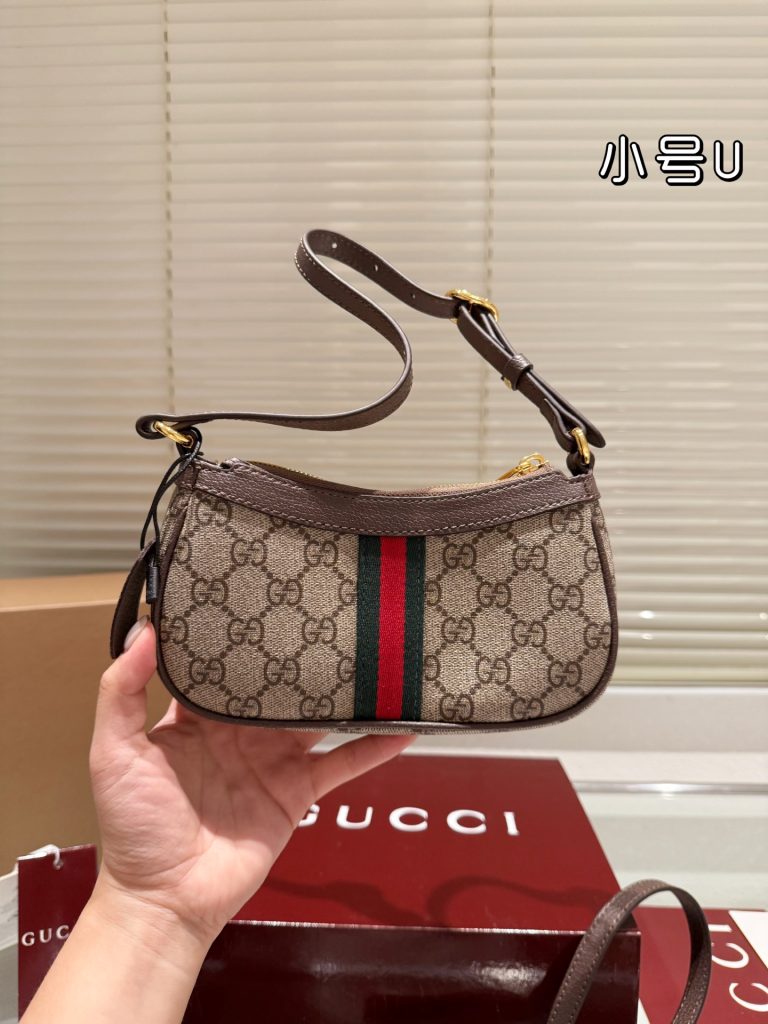 GUCCI 小号U型包 ブラウン 1色入 🛍️ - 画像 7