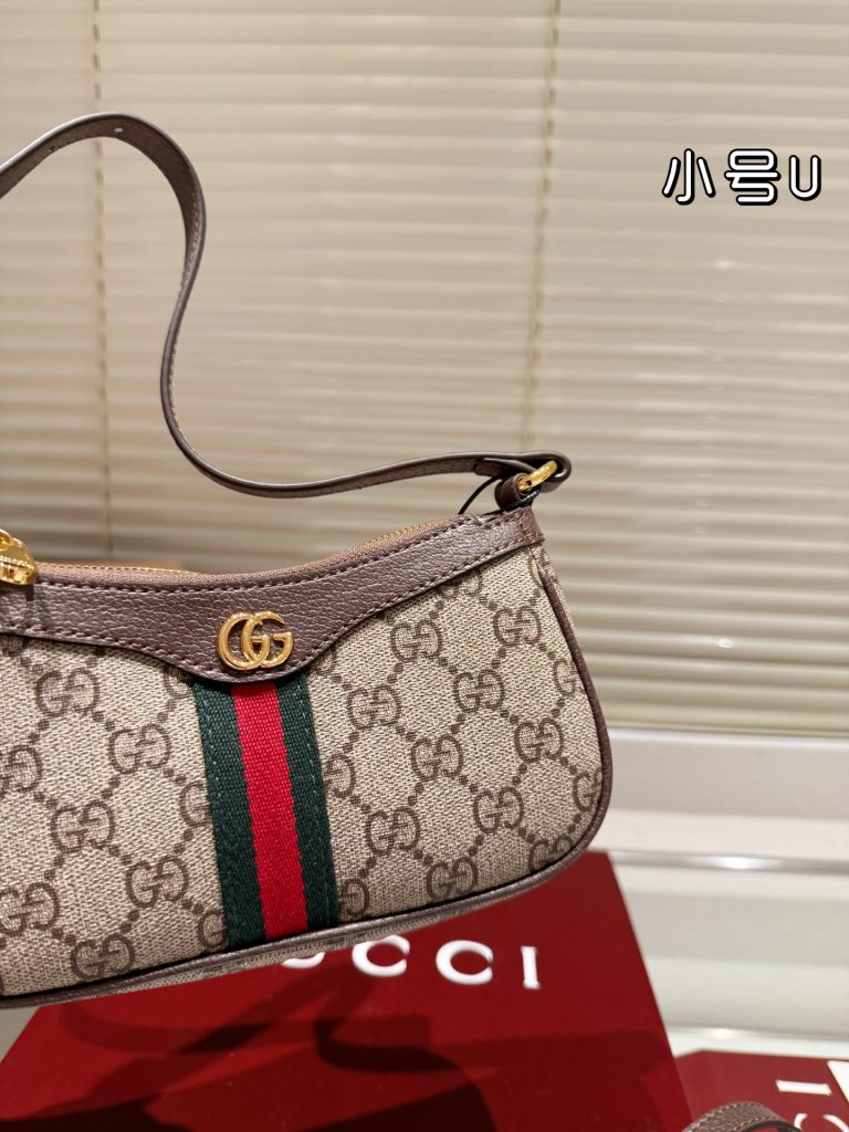 GUCCI 小号U型包 ブラウン 1色入 🛍️ - 画像 8