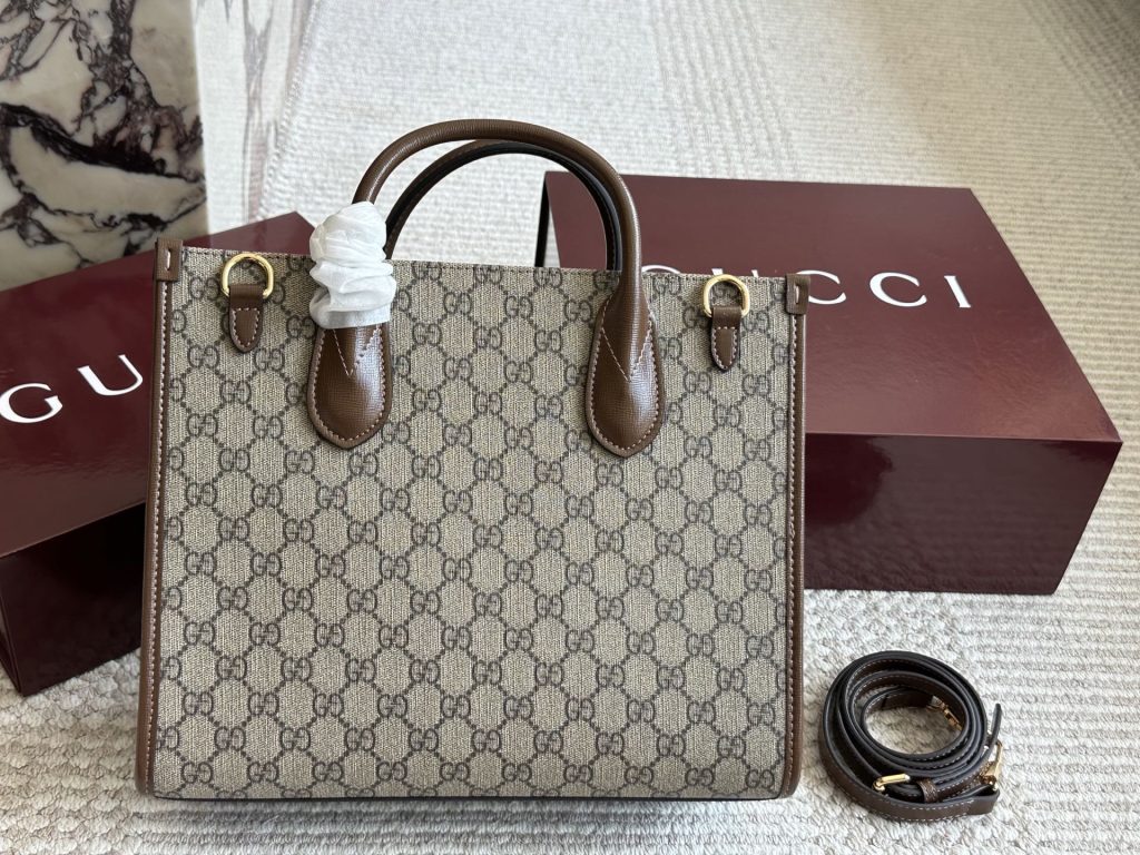 高級感のある GUCCI ショルダーバッグ 2色入 🧳 - 画像 3