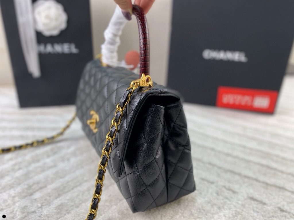 Chanel ハンドル付きハンドバッグ 黒 2WAYチェーン レザー 🖤 - 画像 3