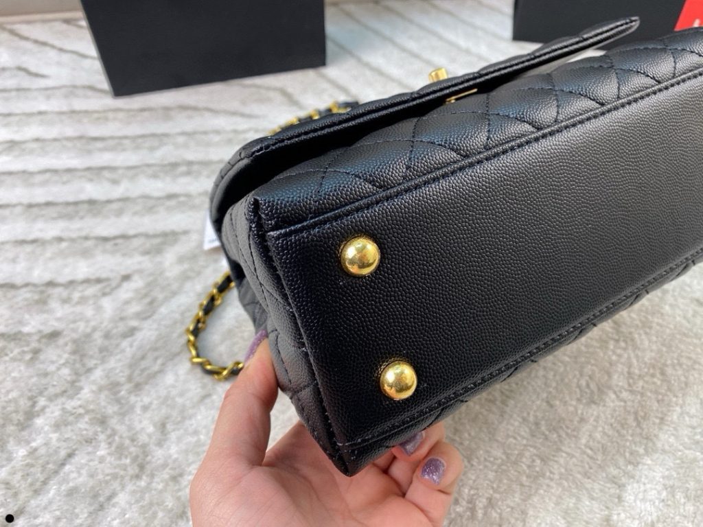 Chanel ハンドル付きハンドバッグ 黒 2WAYチェーン レザー 🖤 - 画像 4