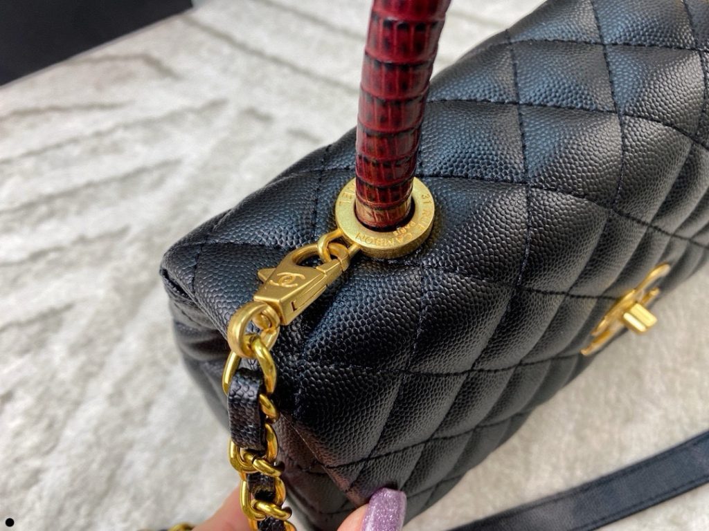 Chanel ハンドル付きハンドバッグ 黒 2WAYチェーン レザー 🖤 - 画像 6