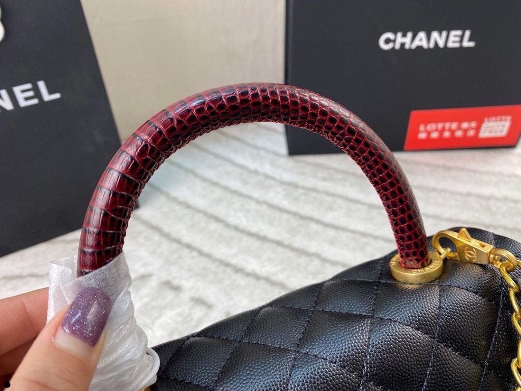 Chanel ハンドル付きハンドバッグ 黒 2WAYチェーン レザー 🖤 - 画像 8