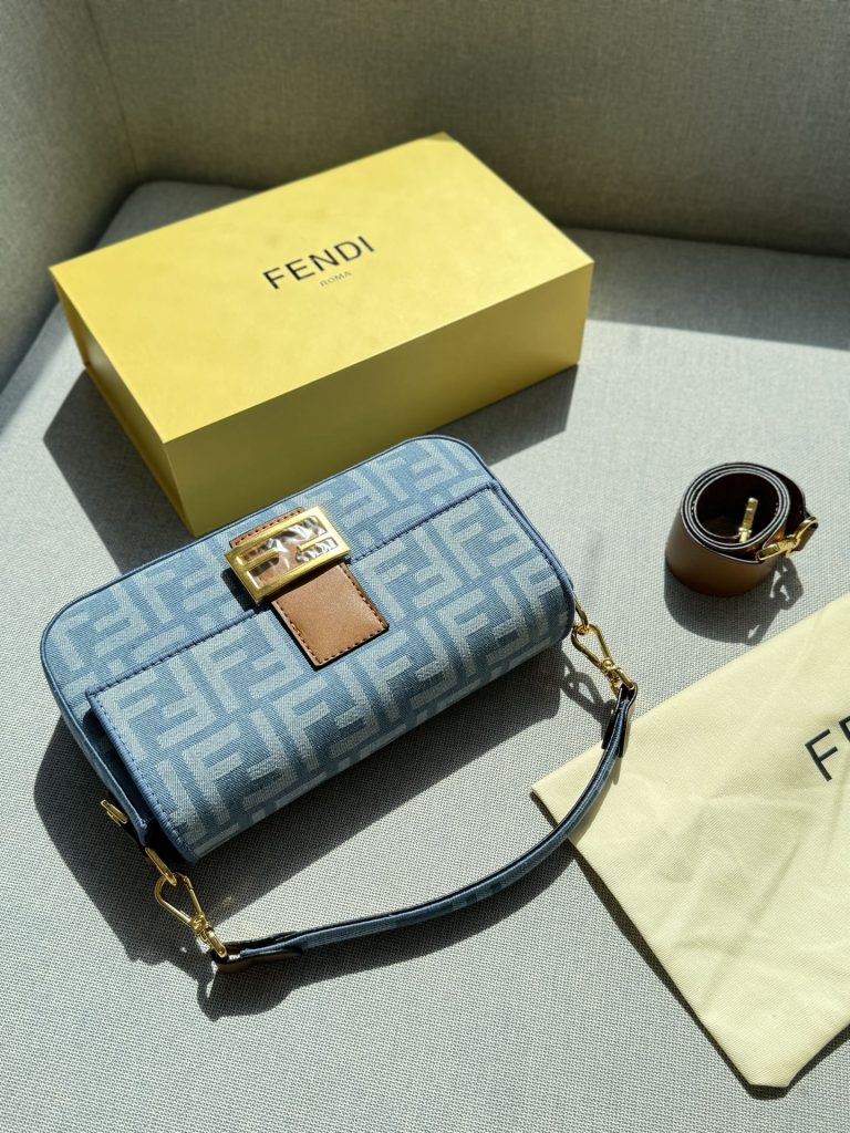 FENDI バゲット ブルー 27 ショルダーバッグ 💼 - 画像 4