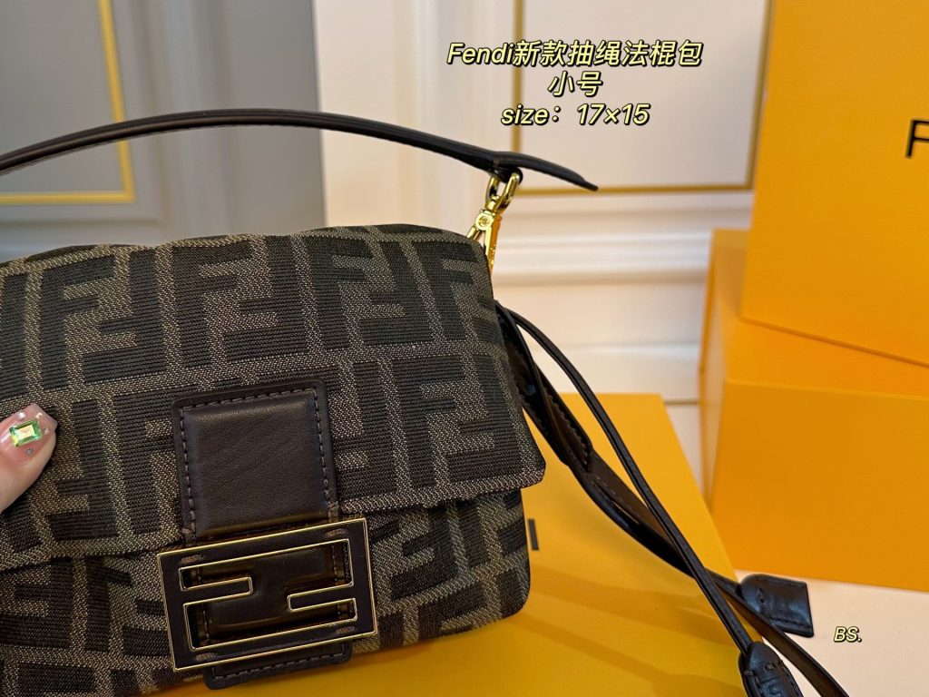 Fendi 新作 ブランド ポーチ ファンシー バッグ 17×15cm 🎩 - 画像 4