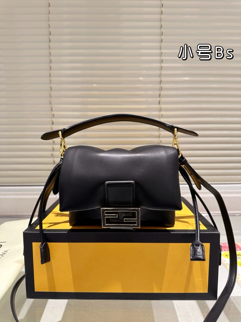 フェンディ バッグ 小号Bs 3色入 💼 - 画像 4