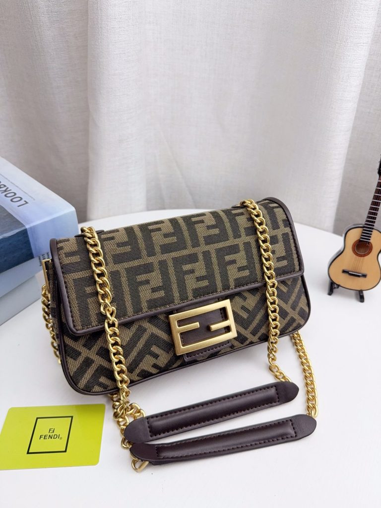 FENDI フェンディ ミニボストンバッグ ファブリック 2色入 🎩 - 画像 2