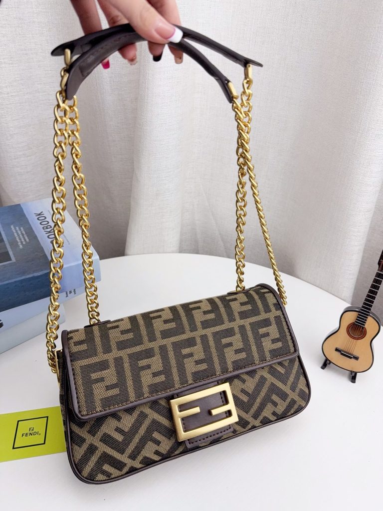 FENDI フェンディ ミニボストンバッグ ファブリック 2色入 🎩 - 画像 4