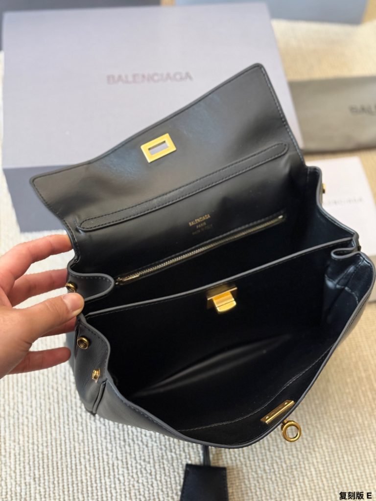 バレンシアガ ハンドバッグ 黒 2way レディース 💼 - 画像 2