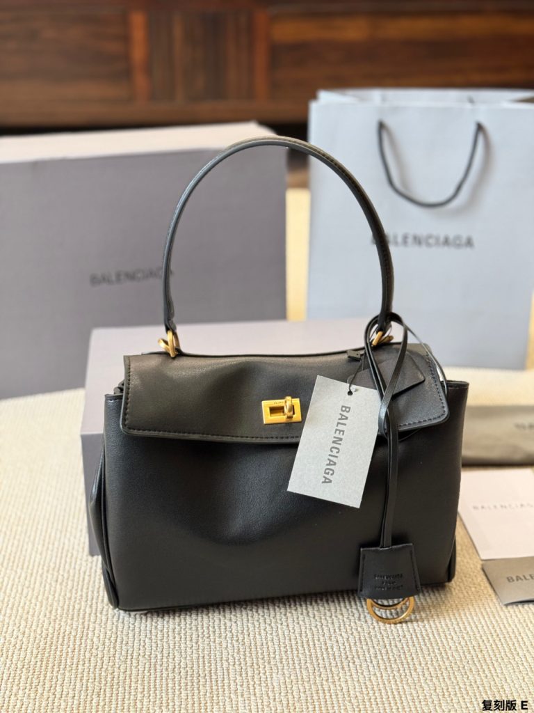 バレンシアガ ハンドバッグ 黒 2way レディース 💼 - 画像 4