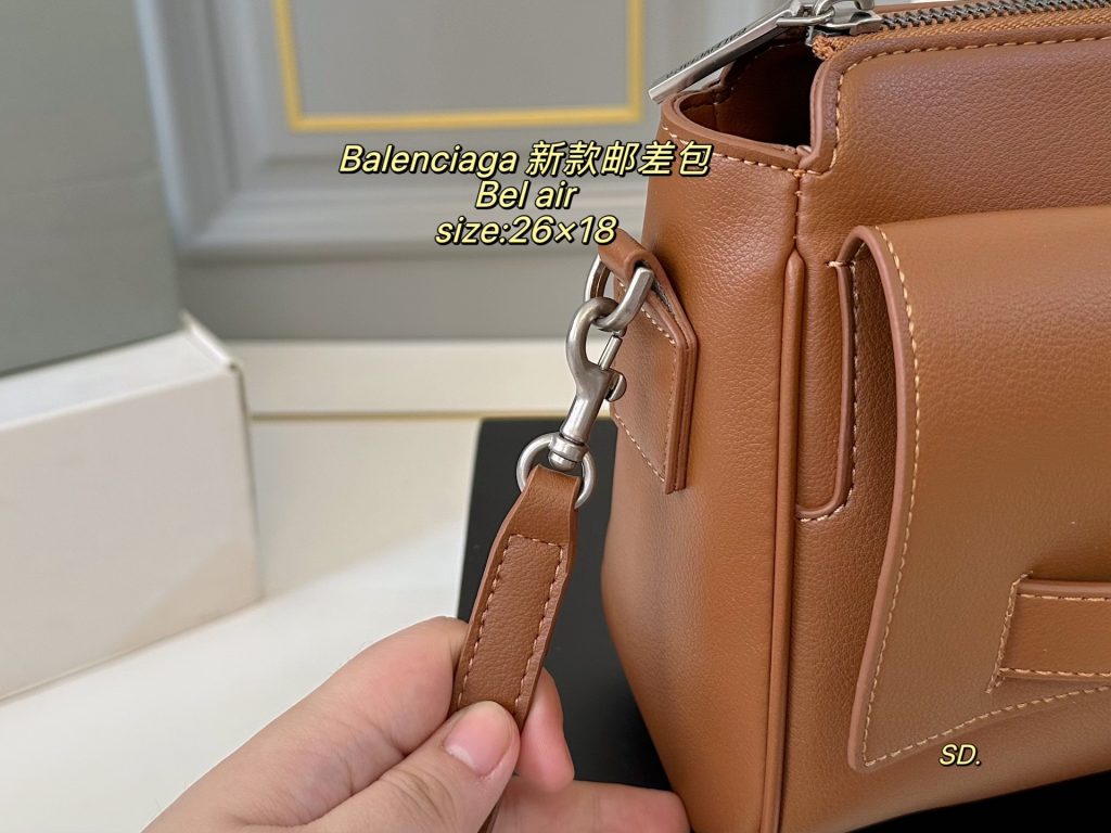 Balenciaga ベルエア バッグ ブラウン色 26×18cm 🧺 - 画像 4