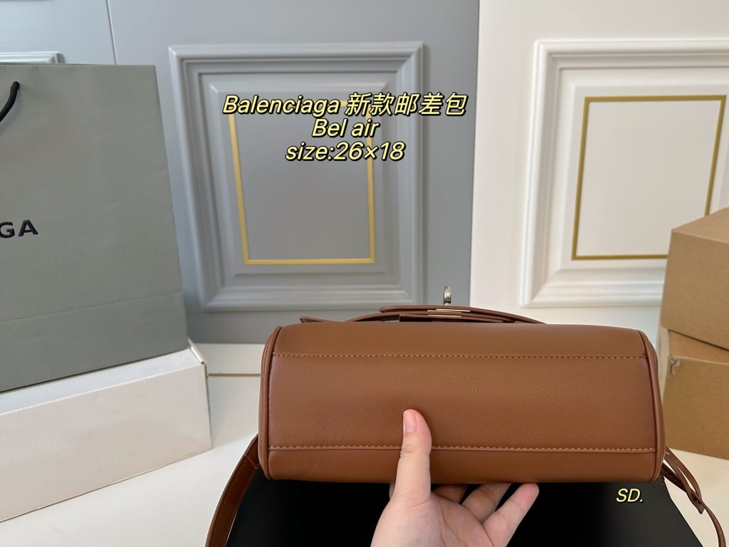 Balenciaga ベルエア バッグ ブラウン色 26×18cm 🧺 - 画像 6