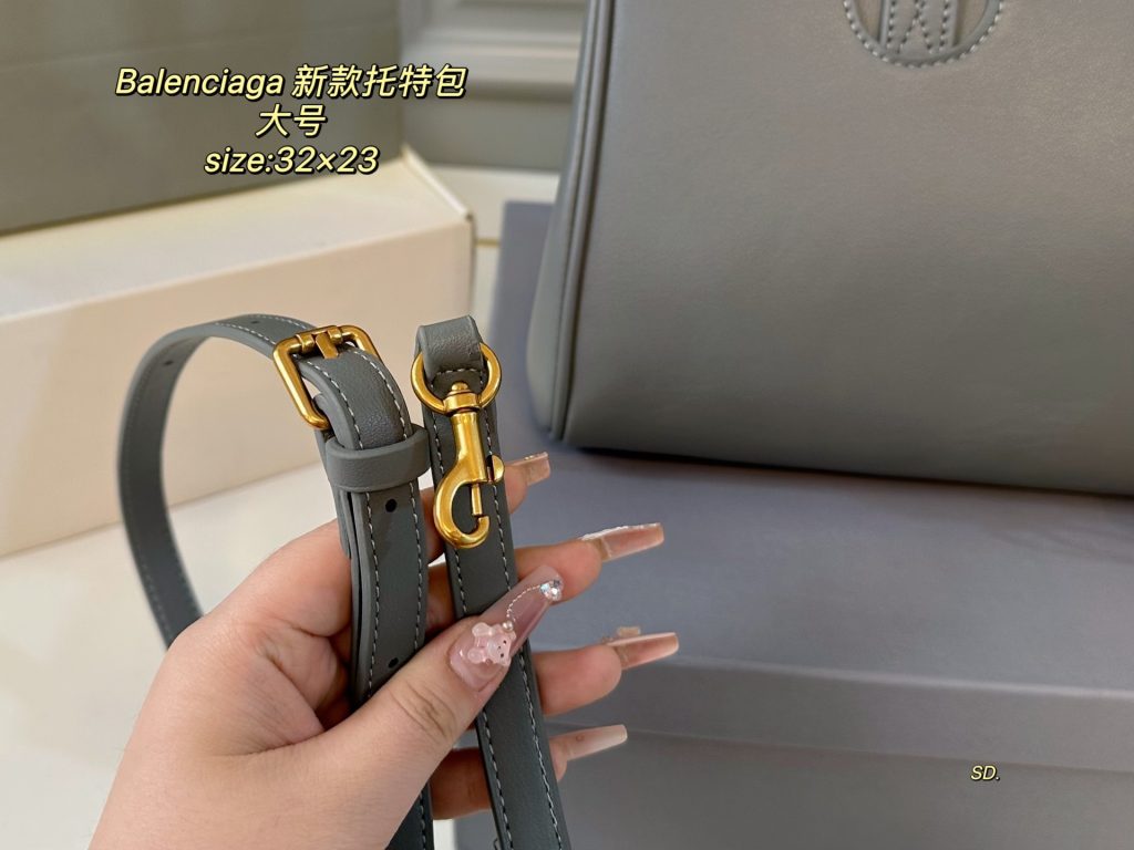 Balenciaga バッグ 32×23 グレー 1色入 🖤 - 画像 5