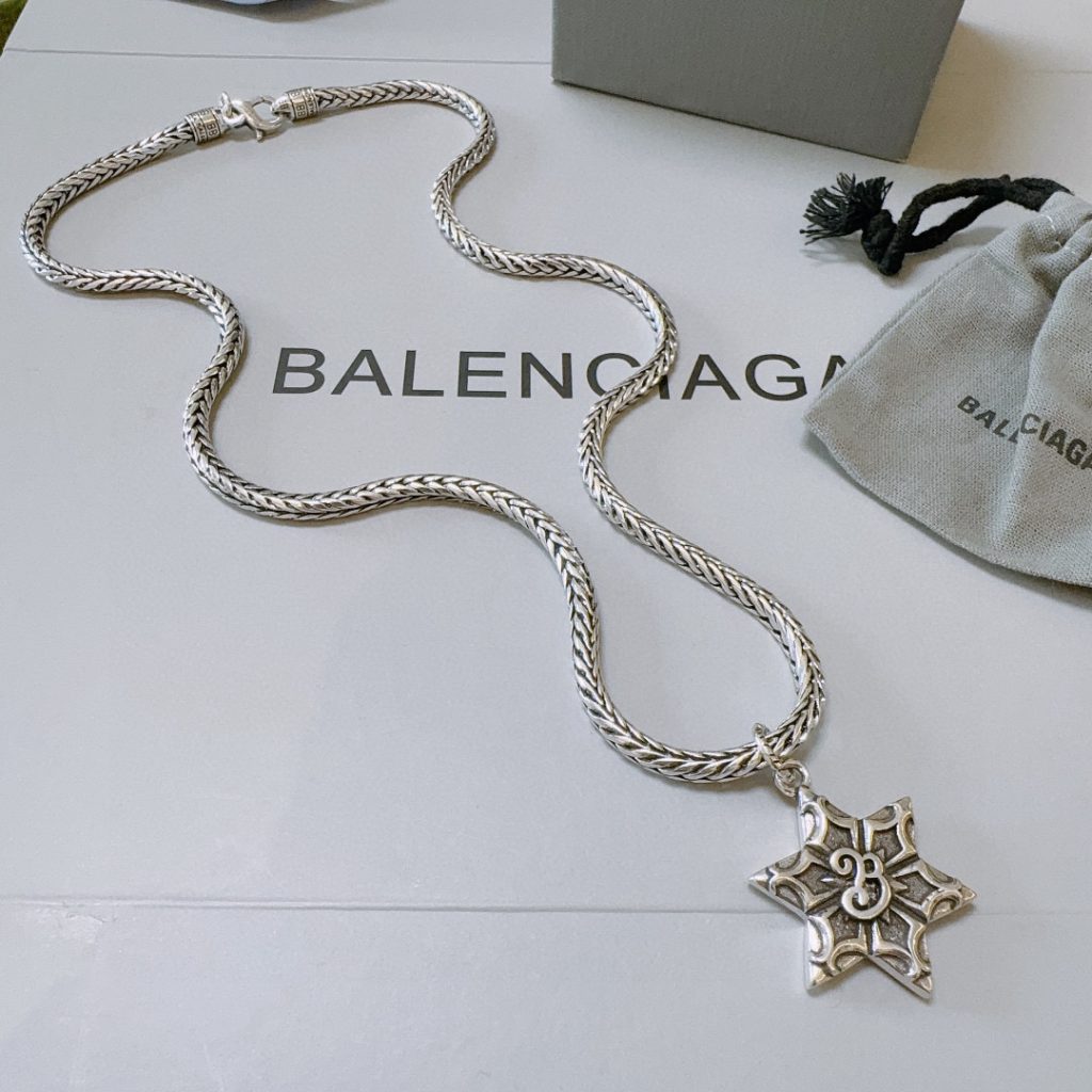 BALENCIAGA ネックレス 6色入 おしゃれ 💎 - 画像 4