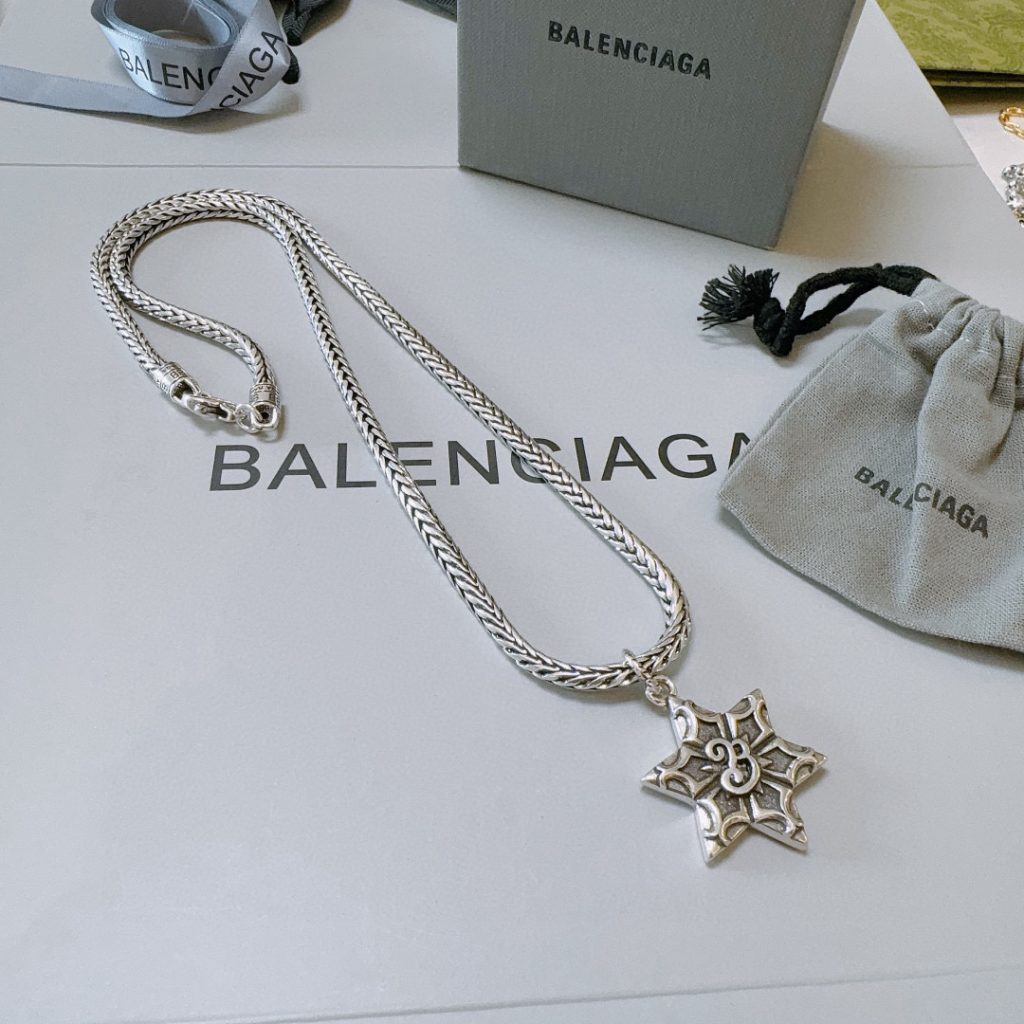 BALENCIAGA ネックレス 6色入 おしゃれ 💎 - 画像 5