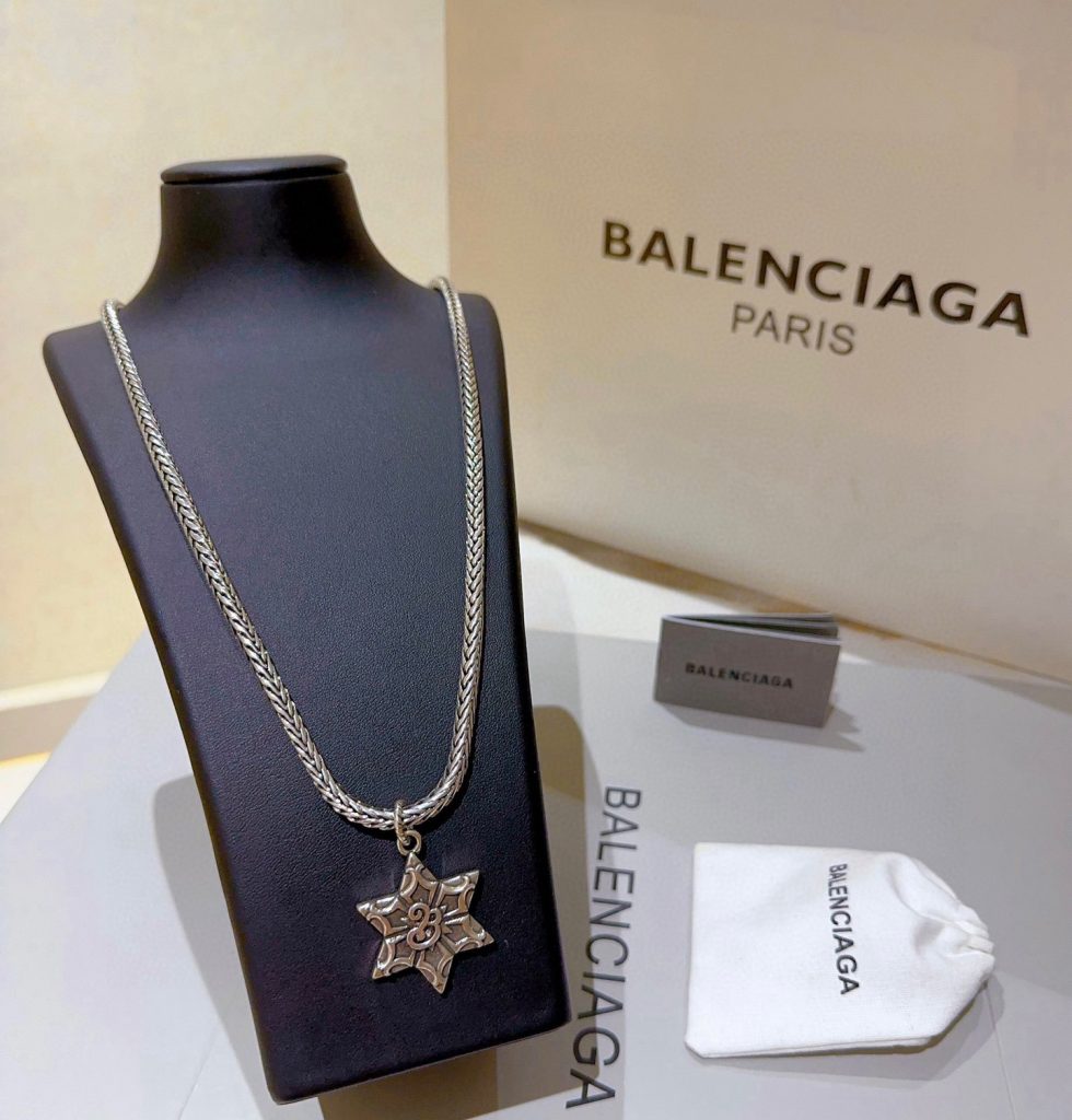 BALENCIAGA ネックレス 6色入 おしゃれ 💎 - 画像 7