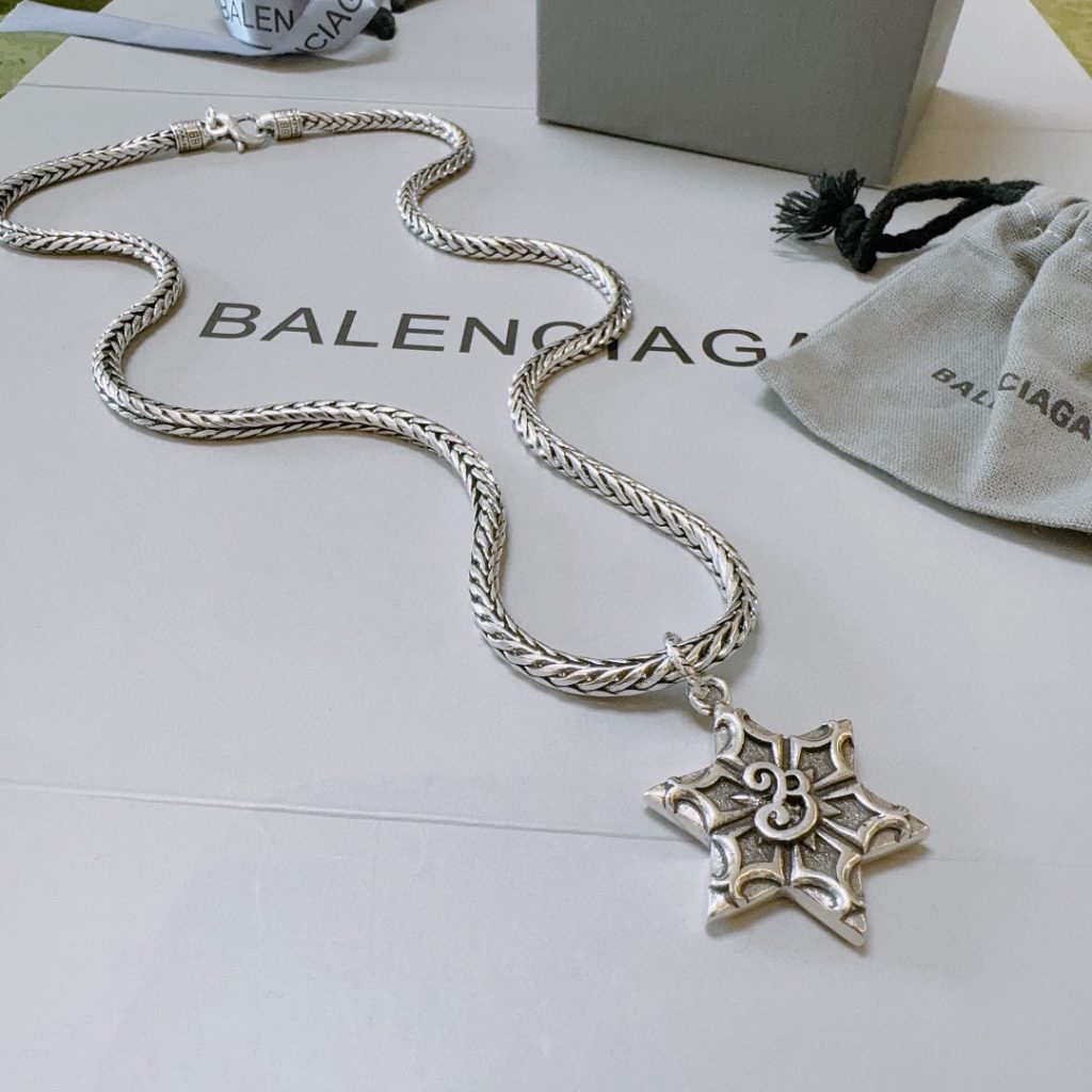 BALENCIAGA ネックレス 6色入 おしゃれ 💎 - 画像 8