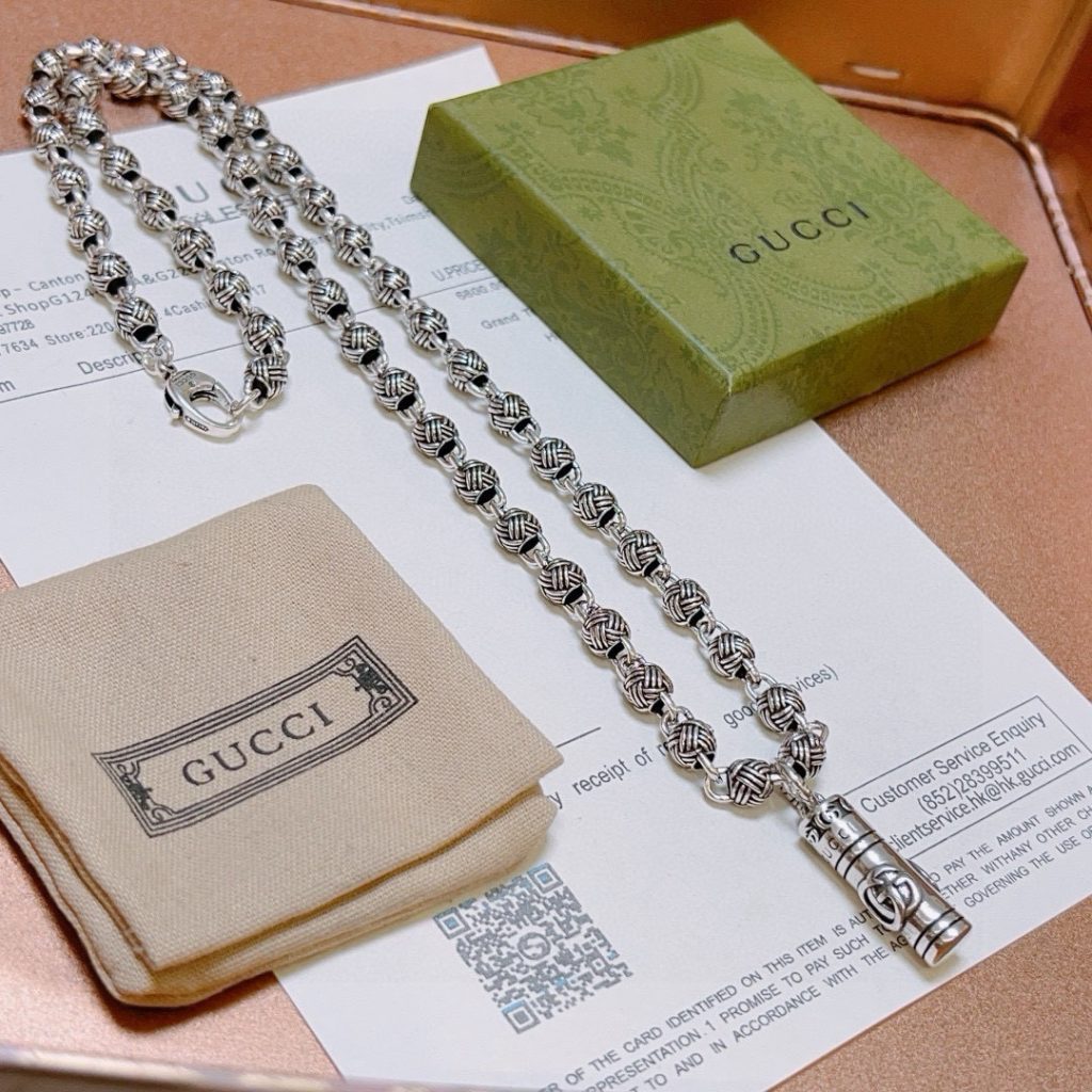GUCCI ネックレス 4色入 💎 高級感あるデザインで、日常使いにも最適です。 - 画像 2