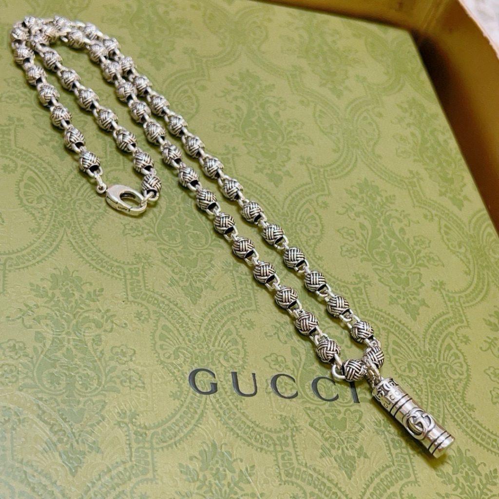 GUCCI ネックレス 4色入 💎 高級感あるデザインで、日常使いにも最適です。 - 画像 7