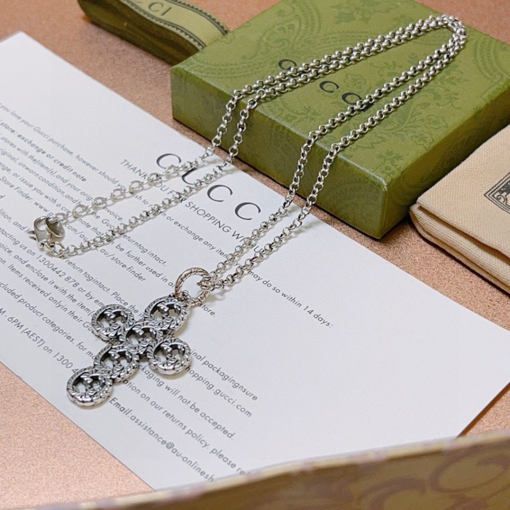 GUCCI クロス ネックレス 4色入 💎 - 画像 4