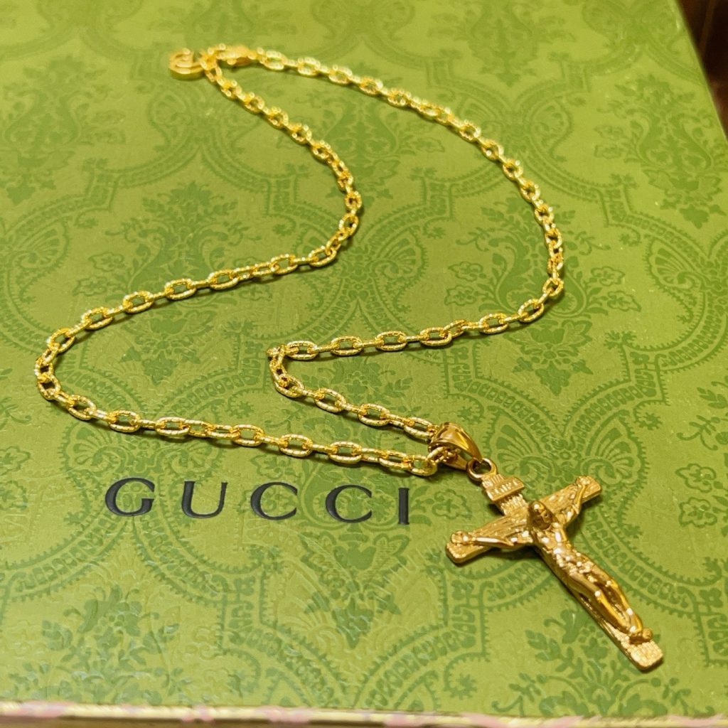 GUCCI クロス ネックレス 1色入 💎 - 画像 4
