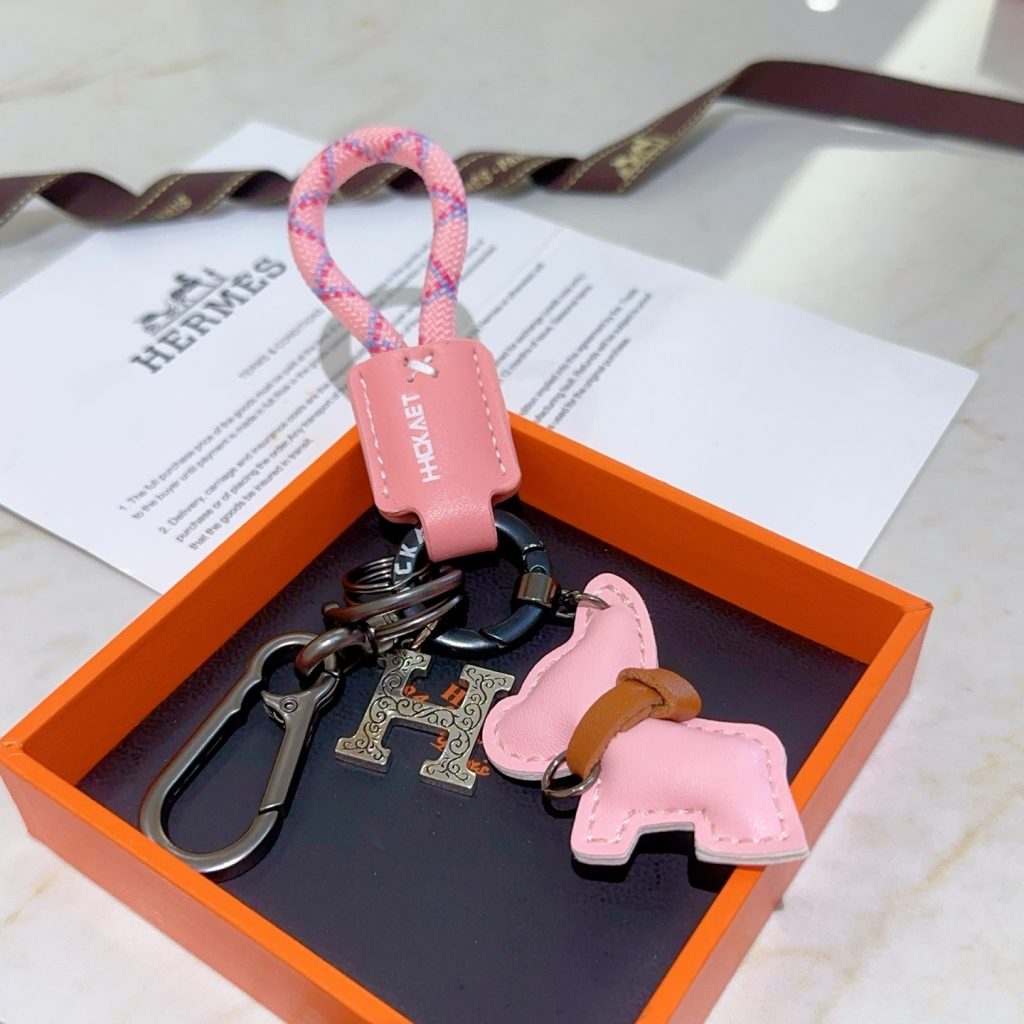 エレガントな HERMES ロゴキーチェーン ピンク 3色入 🐎 - 画像 6