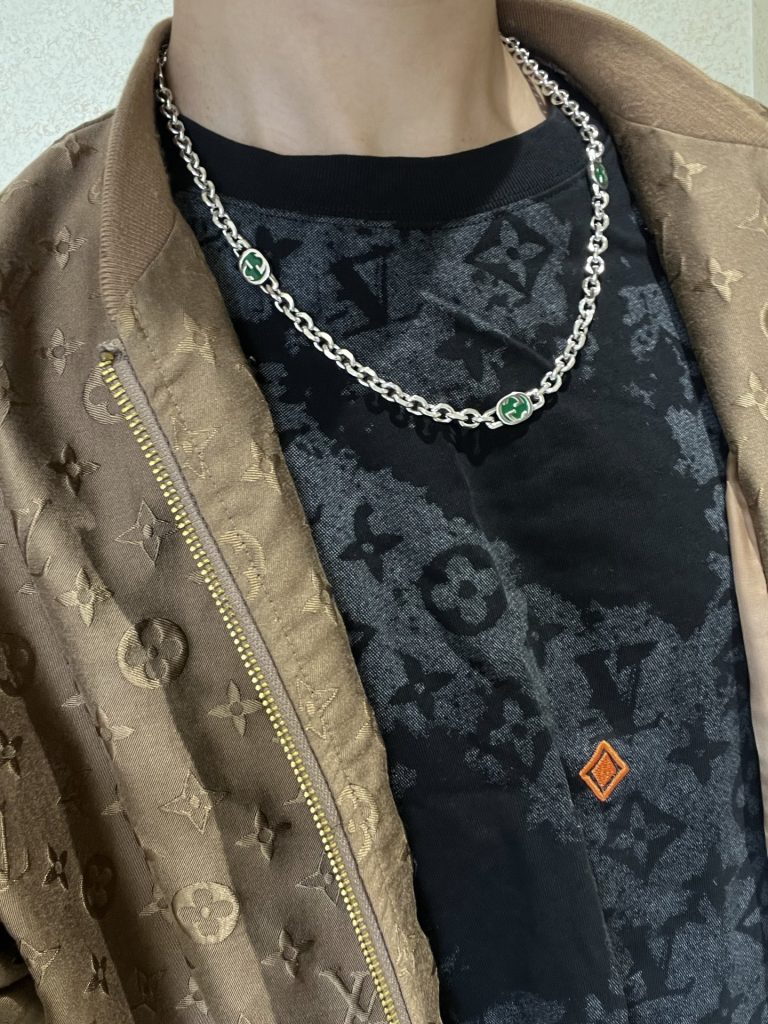 グッチ シルバーネックレス 緑色MGMロゴ 3色入 🌿 - 画像 3