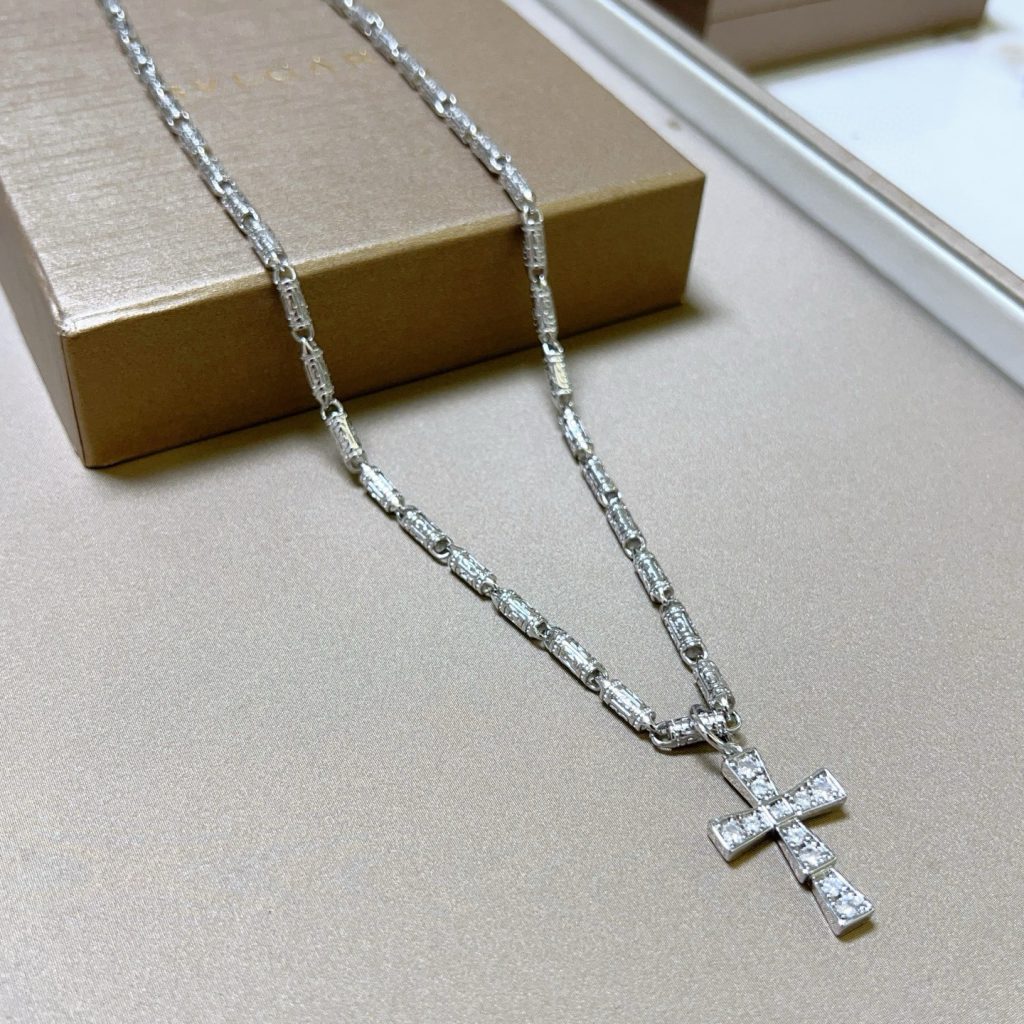 BVLGARI ネックレス クロス 2色入 💎 - 画像 8