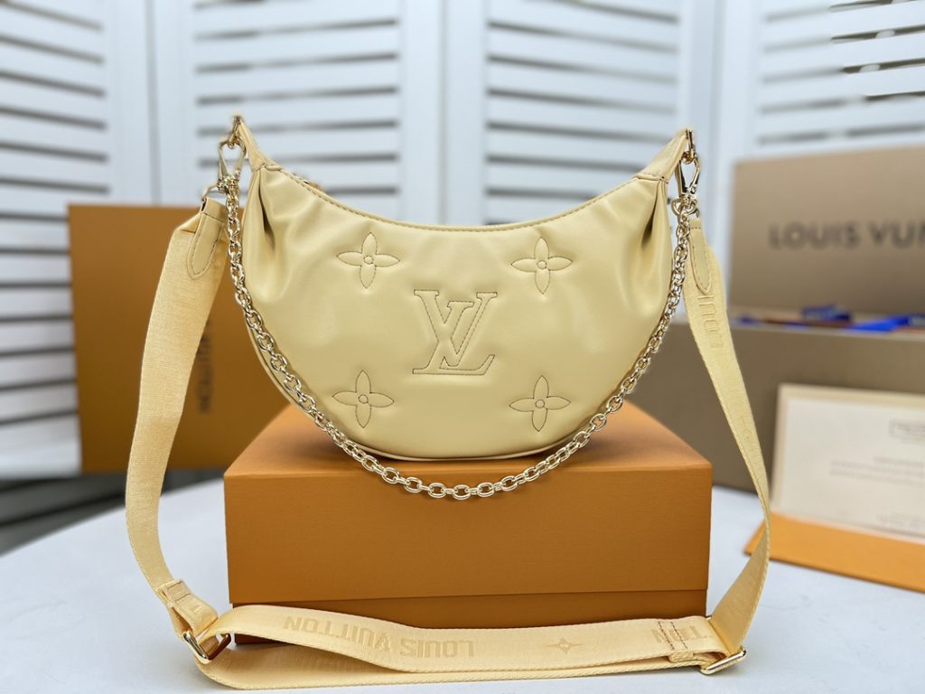 LOUIS VUITTON 新作 オーバーザムーン ショルダーバッグ クラッチバッグ モノグラム 5色 - 画像 5