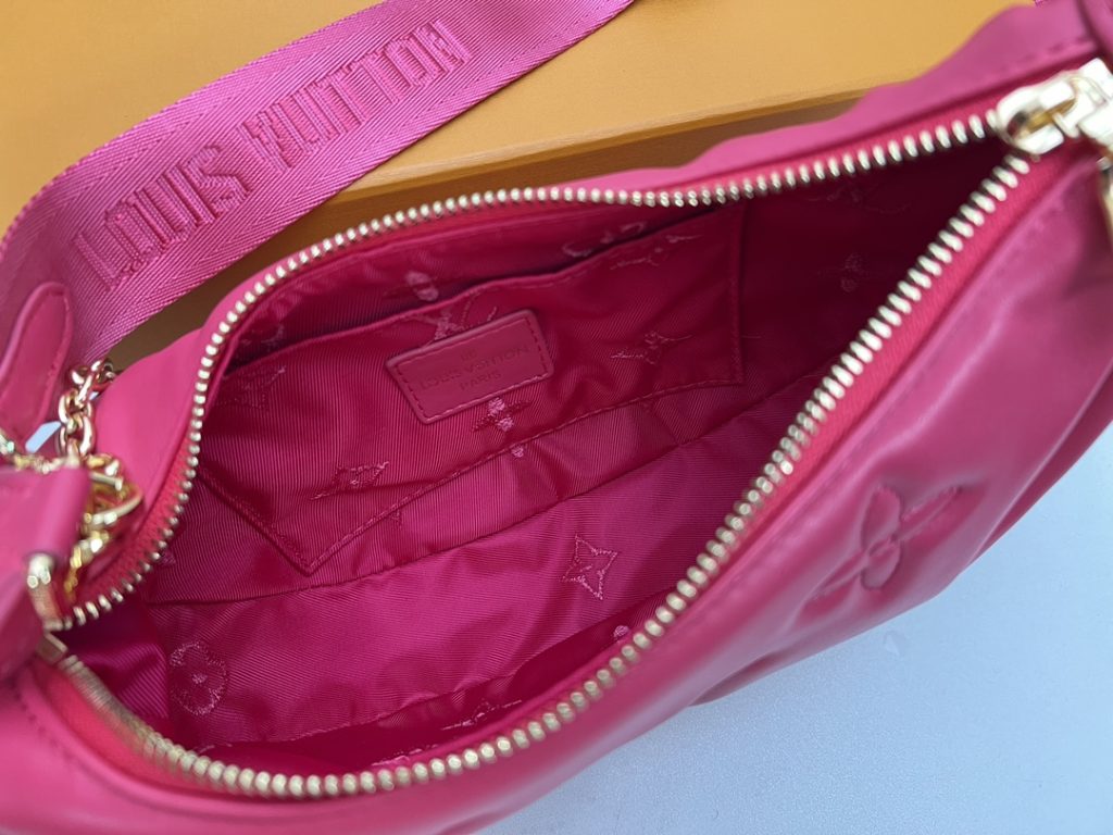 LOUIS VUITTON 新作 オーバーザムーン ショルダーバッグ クラッチバッグ モノグラム 5色 - 画像 8