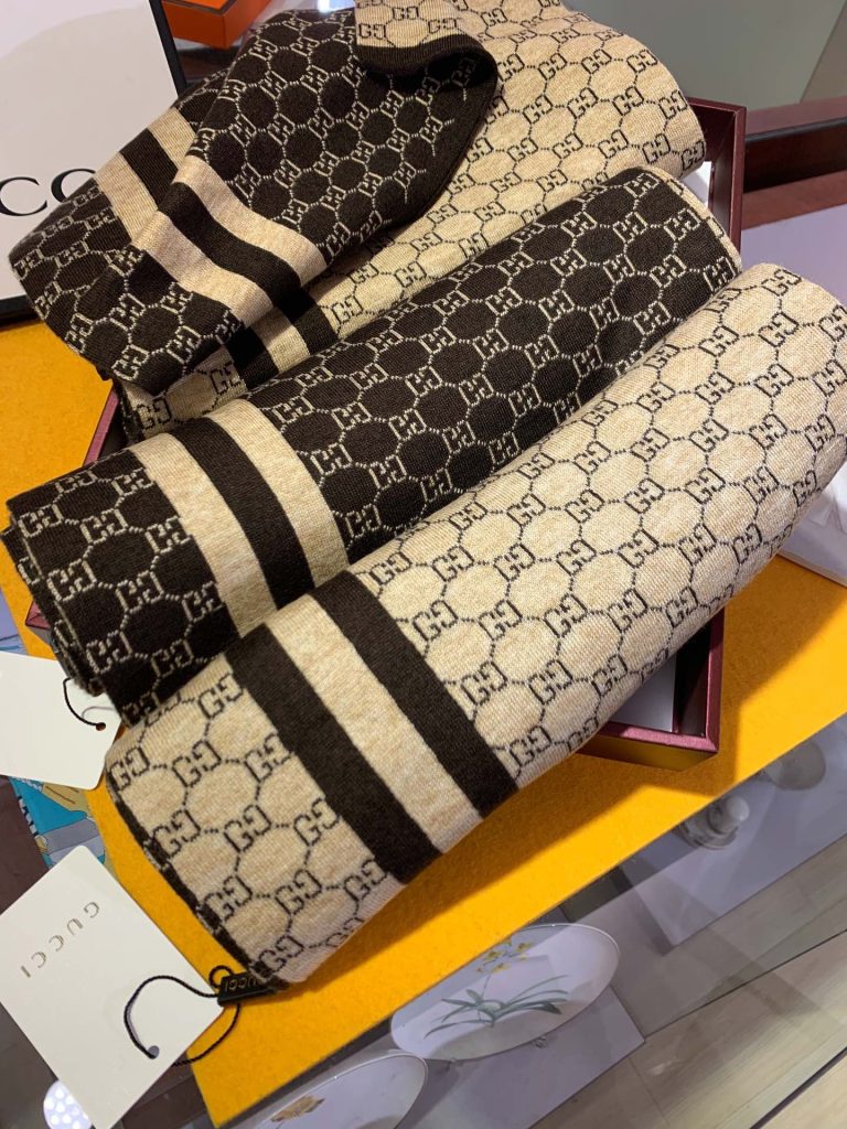 GUCCI セーター風スカーフ 4色入 男女兼用 レディース メンズ - 画像 2