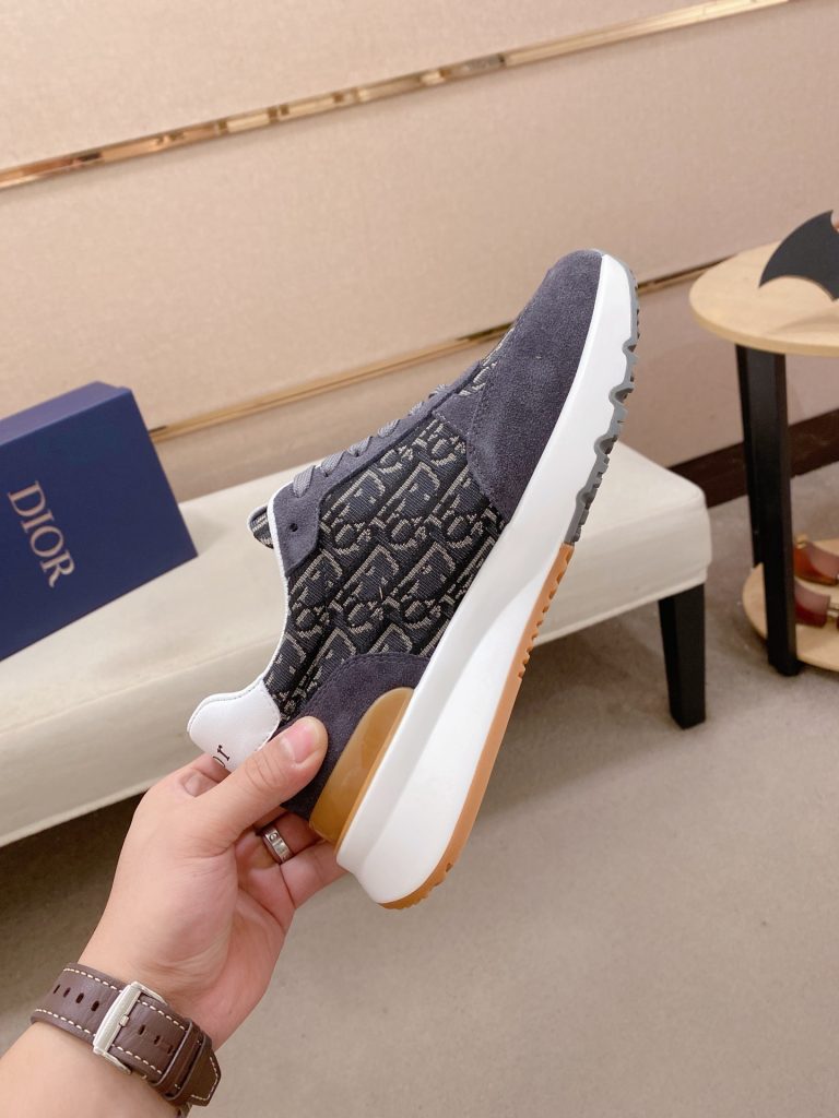 Dior メンズ スニーカー ディオール ロゴ ボリュームソール 灰色 2色入 🟤 - 画像 5