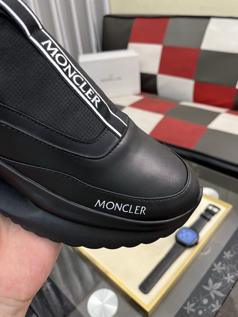 モノクレ メンズスニーカー 黒 ロゴ付き 簡単に履けるスリッポン イタリア製 🖤 - 画像 6