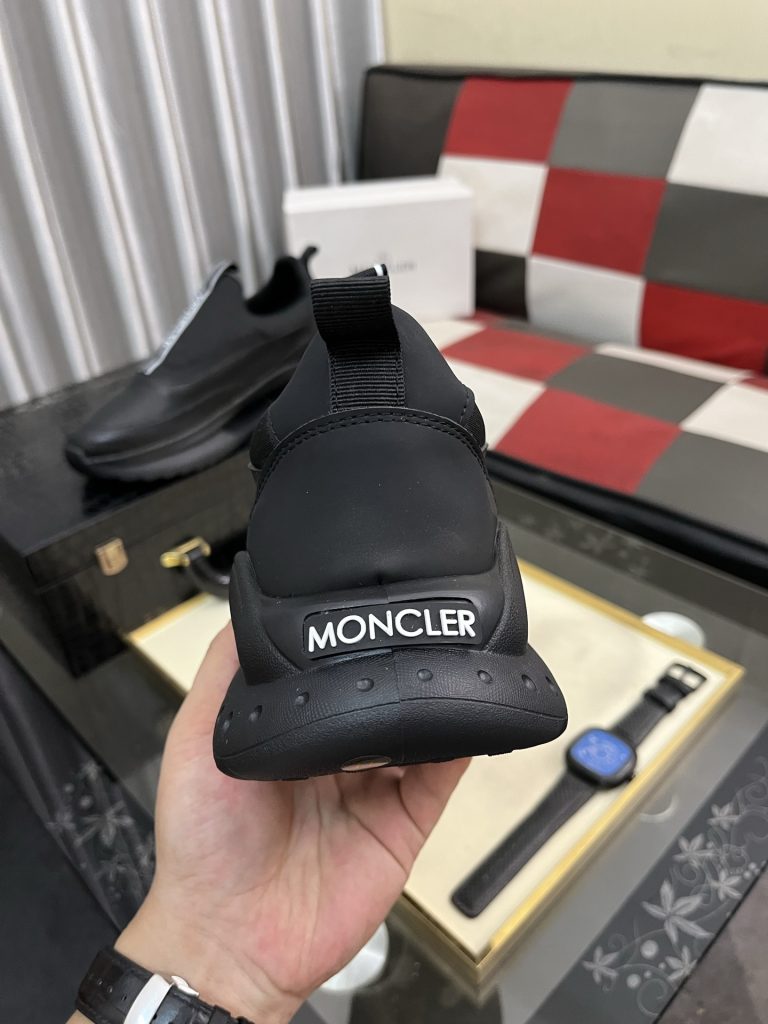 モノクレ メンズスニーカー 黒 ロゴ付き 簡単に履けるスリッポン イタリア製 🖤 - 画像 8