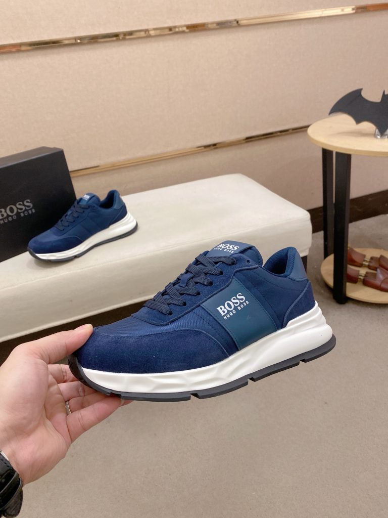HUGO BOSS メンズスニーカー ブルー 4色入 🥾 78文字 - 画像 3