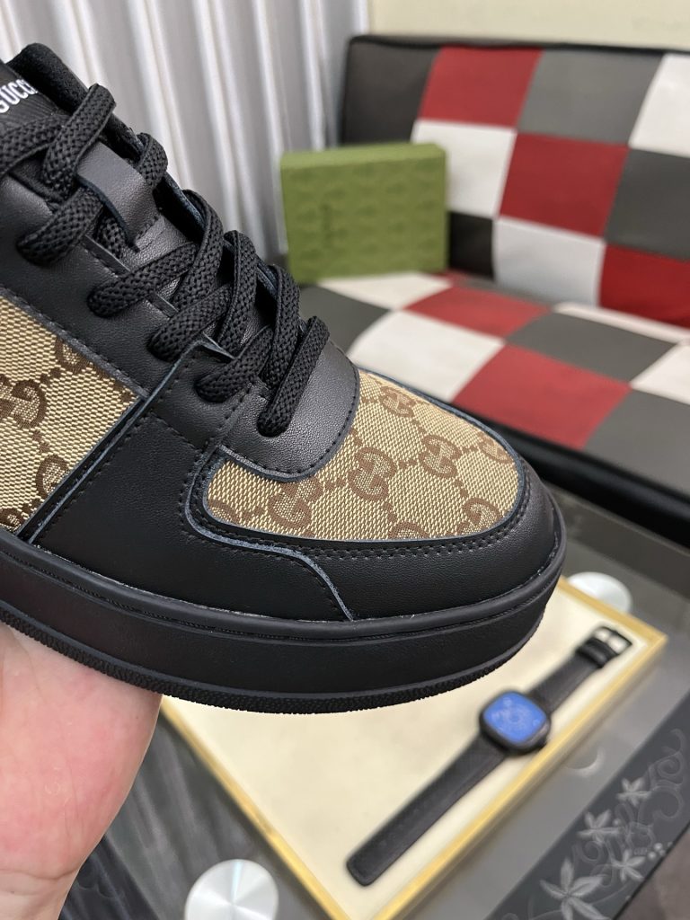 高級感のある GUCCI メンズ スニーカー ブラック ベージュ プレーンレースアップ 4色入 🍀 - 画像 6