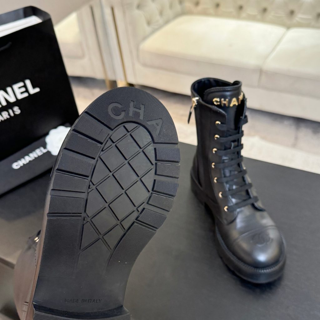 CHANEL ブーツ レディース ブラック 本革 ファッション リボン ミディアムブーツ 1色 - 画像 4
