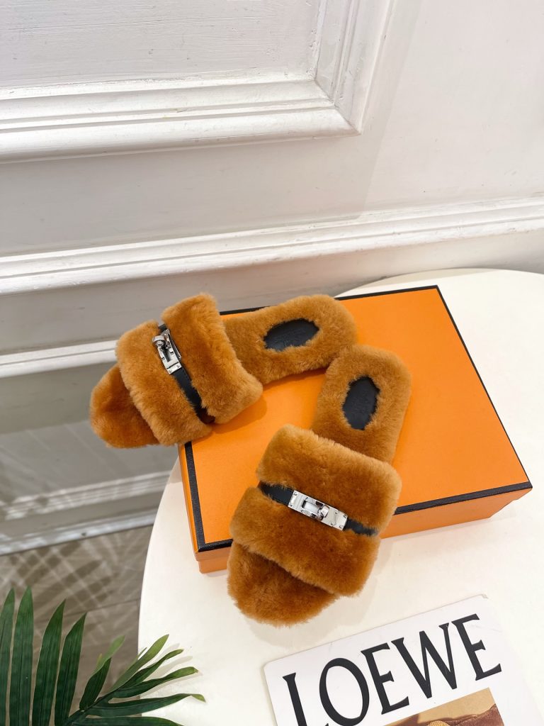 HERMÈS ファー フラットシューズ レディース ブラウン 37 オリーブ色 ファー ミュール 1枚 ✨ - 画像 5