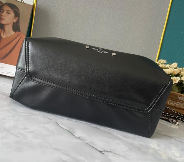 LouisVuitton ルイヴィトン ハンドバッグ アトランティス MM ショルダーバッグ 肩掛けバッグ ハンドバッグ Atlantis MM ポーチ付け - 画像 4