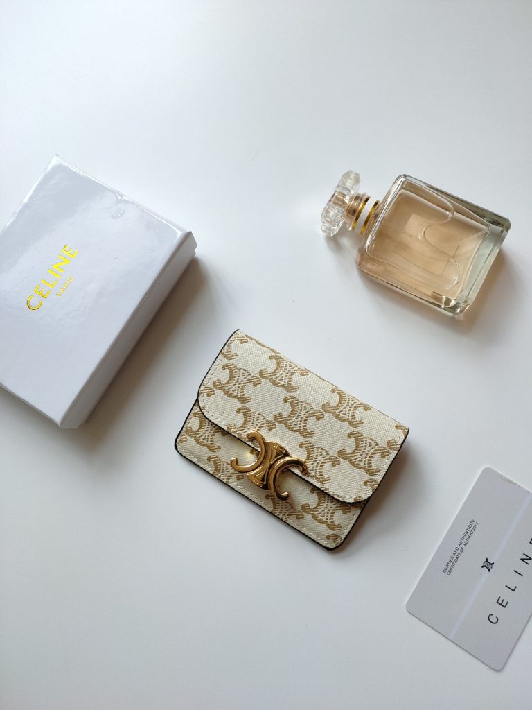CELINE セリーヌ カードケース ミニ財布 イエロー 1色入 - 画像 2