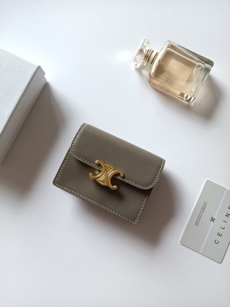 CELINE セリーヌ ミニ財布 グリーン 3色入 - 画像 2