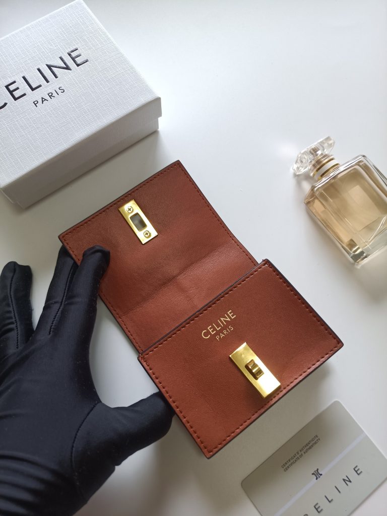 CELINE ファイン ウォレット ブラウン シグネチャー柄 二つ折り財布 - 画像 5