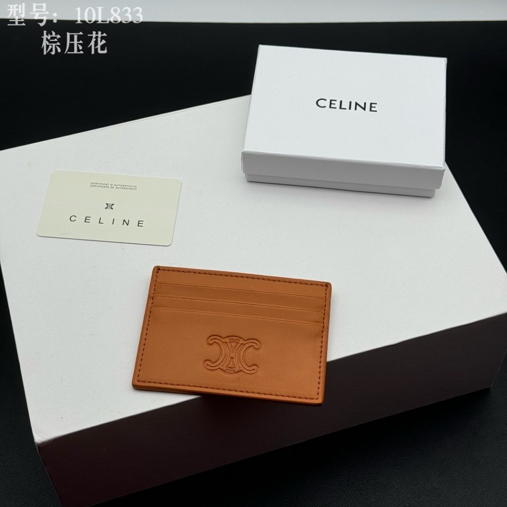 CEFINE セリーヌ 10L833 棕色 カードケース 軽量 高級レザー 1枚のみ - 画像 3