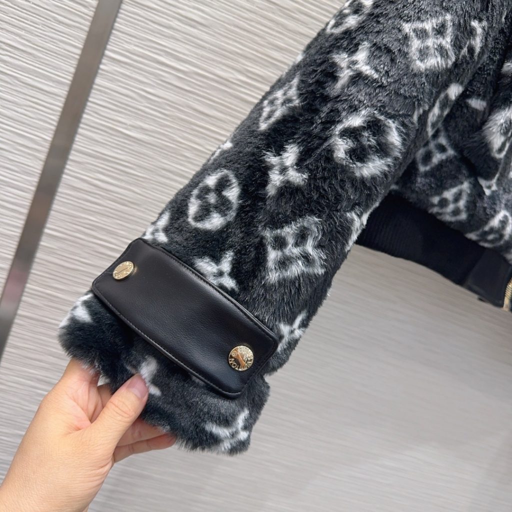 LOUIS VUITTON モノグラム ファー バイザー | ブラック | VCGW05 - 画像 5